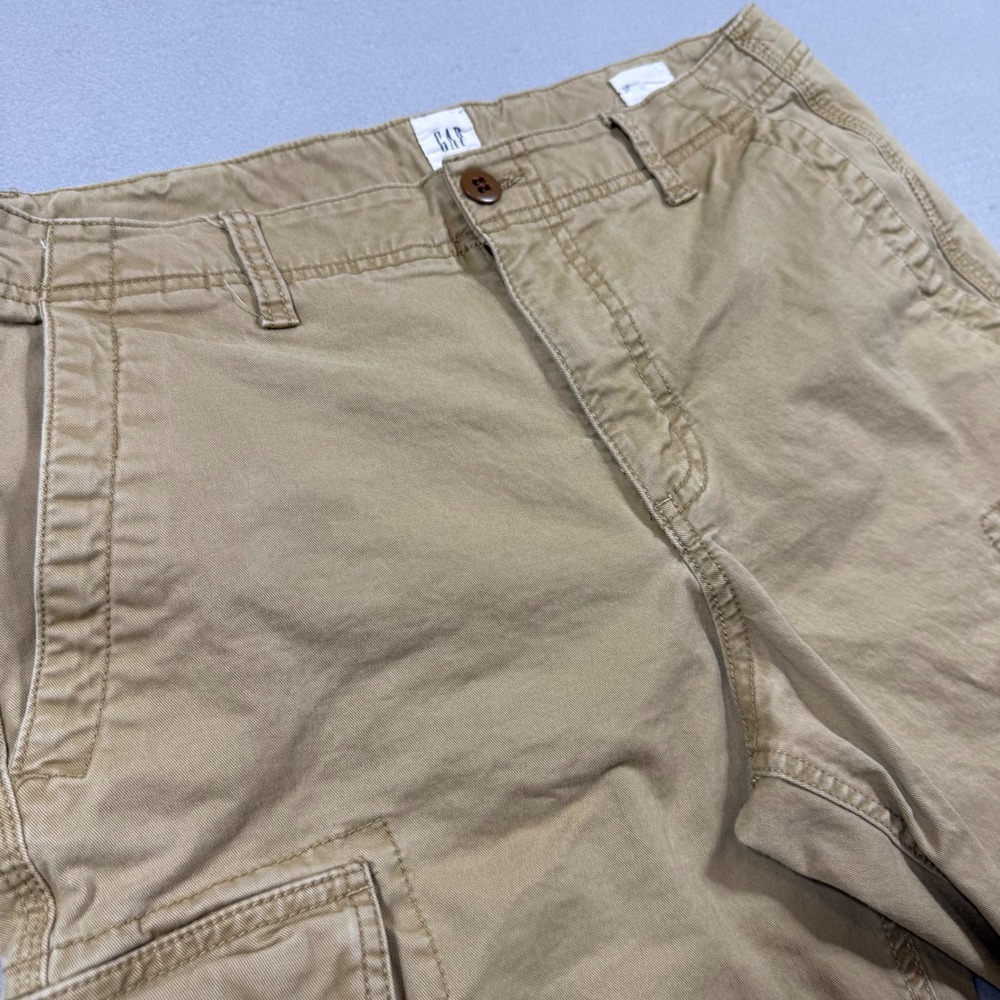 Gap Mens 11 Inch Cargo Shorts Khaki Tan Cotton Twill Size 36 885323-02